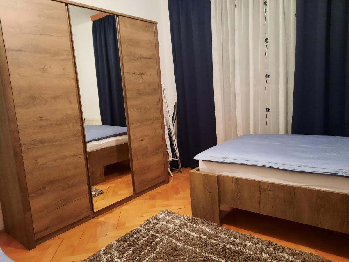 Apartment Pero Livno Esterno foto